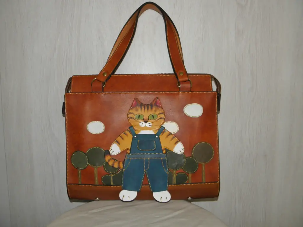 猫フェス2025 出展作品の例（絵画や雑貨）